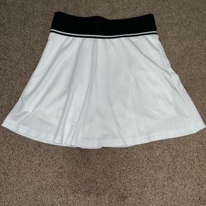 white tennis skort xs